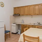 Apartment Family Friendly Seaside Grebastica, Sibenik - 15170 Grebastica