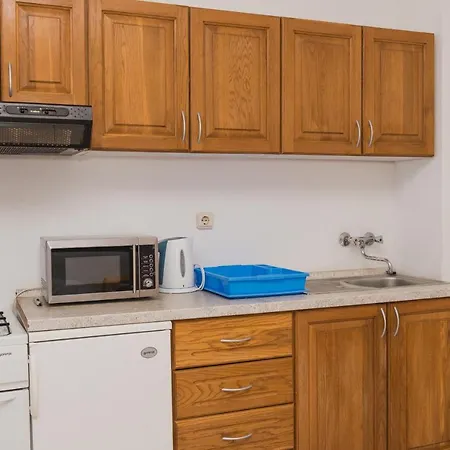 Family Friendly Seaside Grebastica, Sibenik - 15170 *