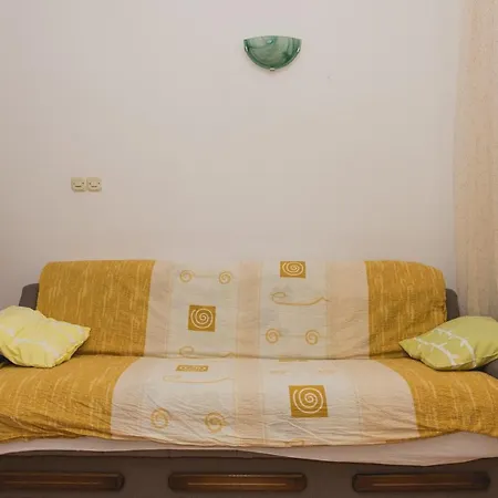 Family Friendly Seaside Grebastica, Sibenik - 15170 * Grebaštica