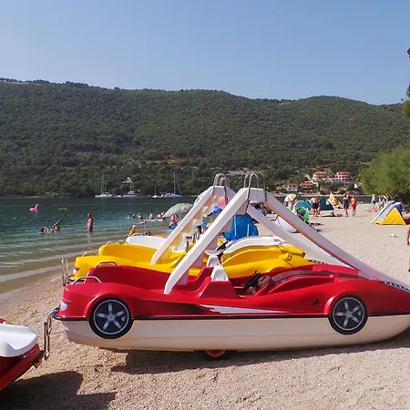 Family Friendly Seaside Grebastica, Sibenik - 15170 Гребастика