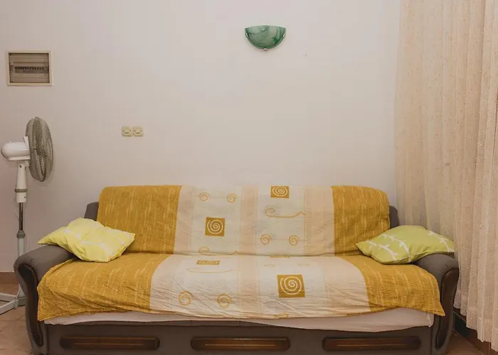 Family Friendly Seaside Grebastica, Sibenik - 15170 * Grebaštica