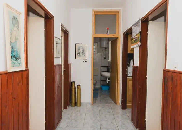 Family Friendly Seaside Grebastica, Sibenik - 15170 Lejlighed Grebaštica